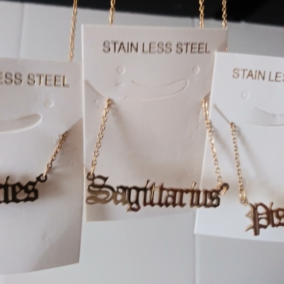 Necklace - Picture 2 of 3